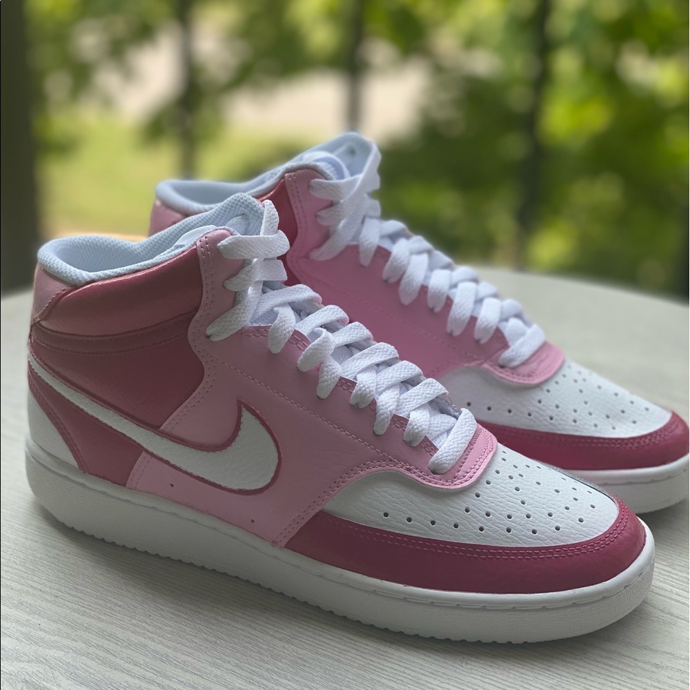 🌸Custom NIKE Painted Nike Sneakers - Size 7🌸